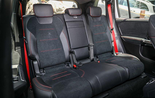 Nội thất Mercedes-AMG GLB 35 4MATIC.