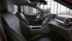 Nội Thất da Artico: Màu đen